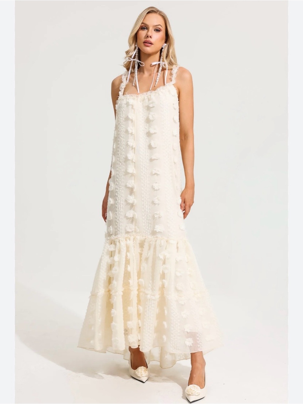 NWOT, Amazon fashion, ladies' Cream Ruffle Maxi Dress, size S
